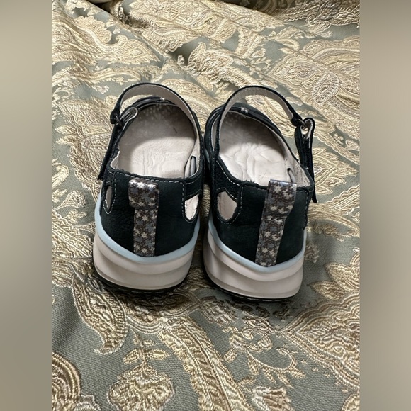 New without box. Jambu Originals. - Picture 2 of 4